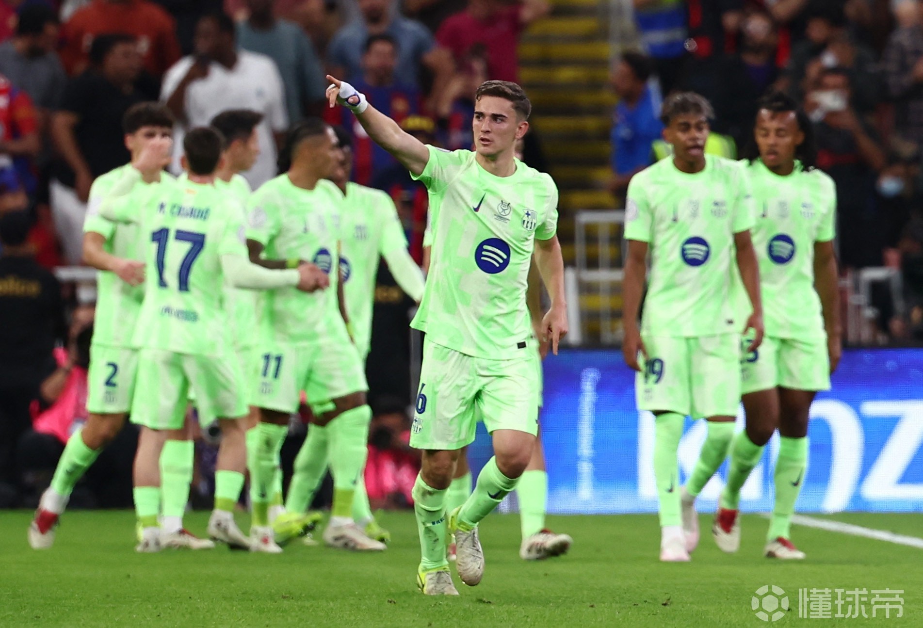 包含意大利一线队球员伤愈复出，提升球队斗志的词条