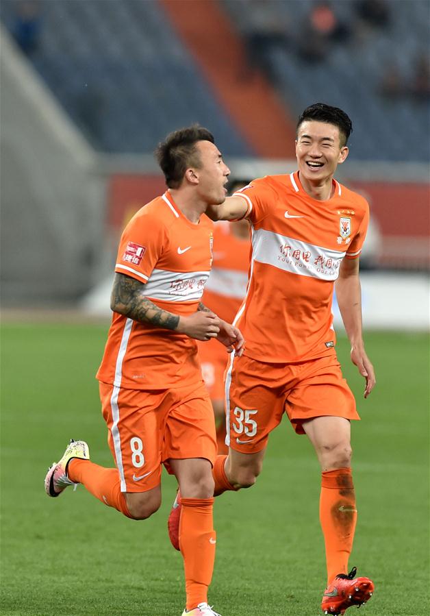 爱游戏官网-广州富力不敌山东鲁能，主场失分