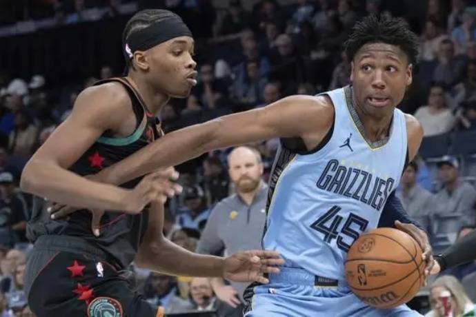 灰熊老将加力救主帮助球队逆转