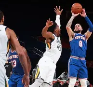 包含公牛惨胜尼克斯,取得正反馈信心大增的词条 包含公牛惨胜尼克斯,取得正反馈信心大增的词条