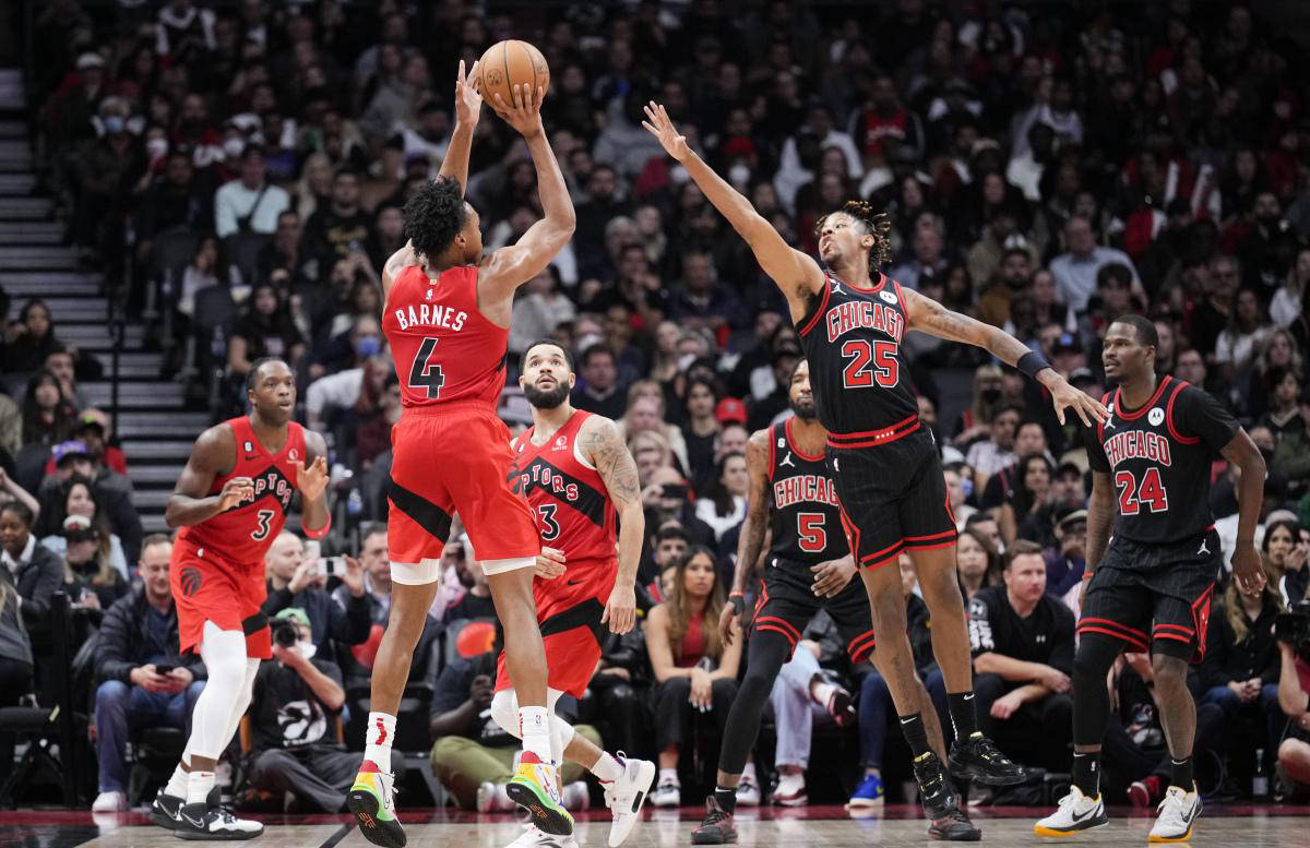 骑士再度战胜猛龙，系列赛3：0领先