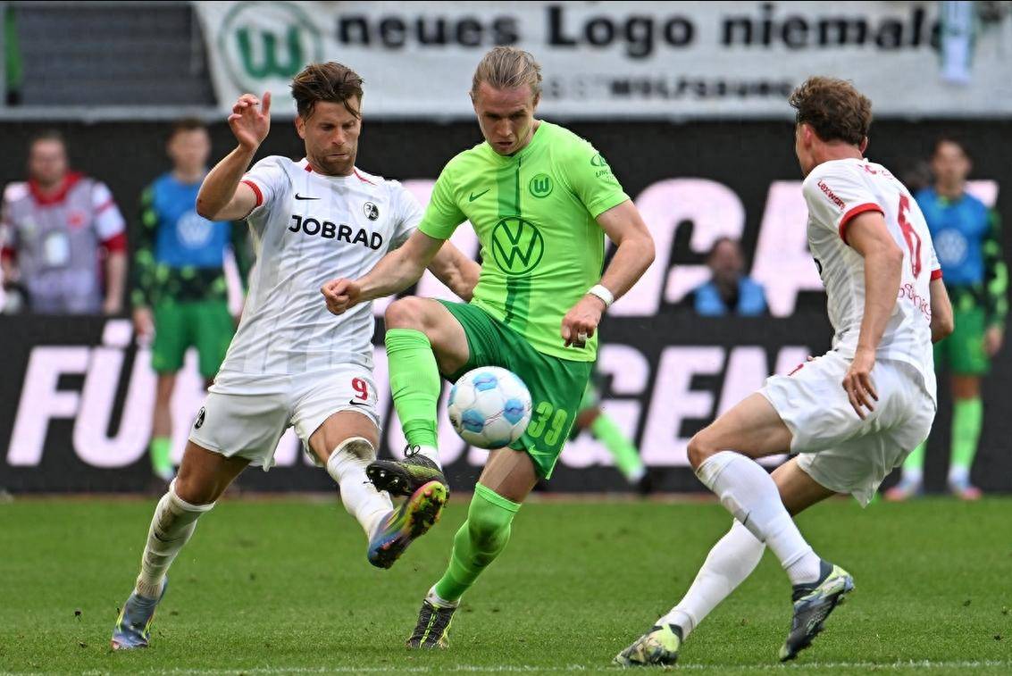 爱游戏官网网页版入口-沃尔夫斯堡球员集体感染病毒，队伍备受影响的简单介绍