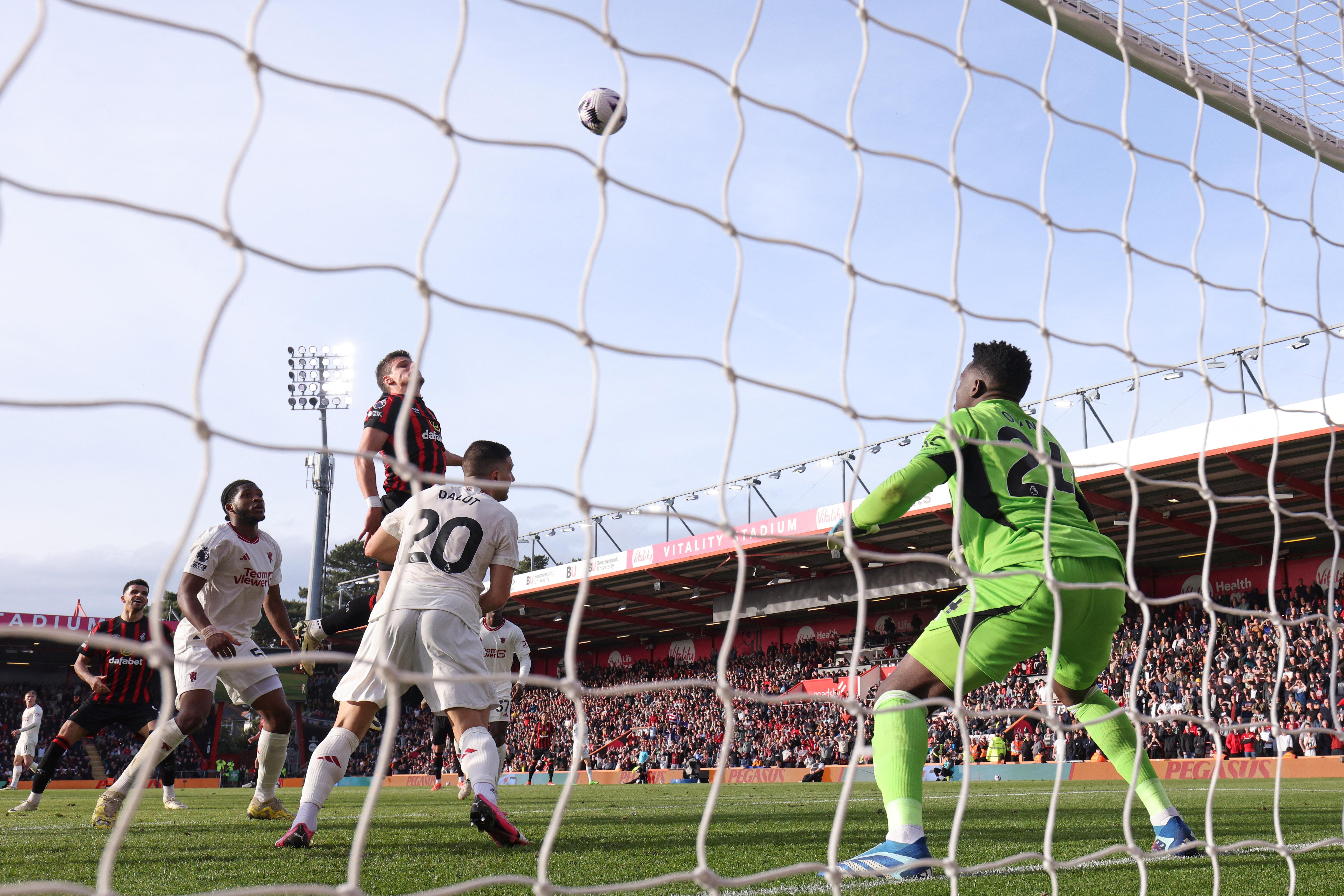 伯恩茅斯客场击败曼联，取得激动人心的胜利的简单介绍